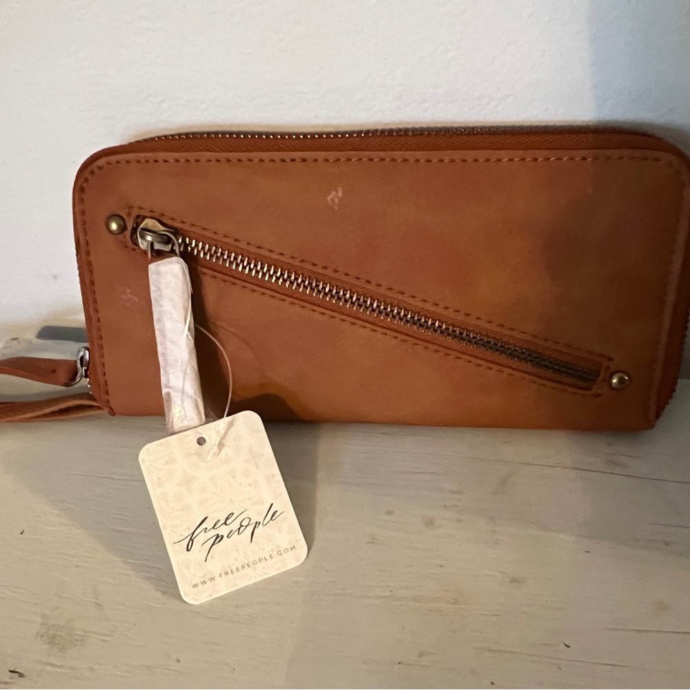 Free People vegan leather wrist wallet, NWT